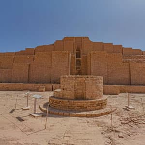 چغازنبیل؛ نیایش در آغوش آسمان - Image 2