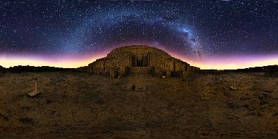 آسمان شب صحن شمال غربی